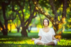 莱万多夫斯基在拜仁比赛中出色发挥，领先优势明显引发热议！赢得满堂喝彩