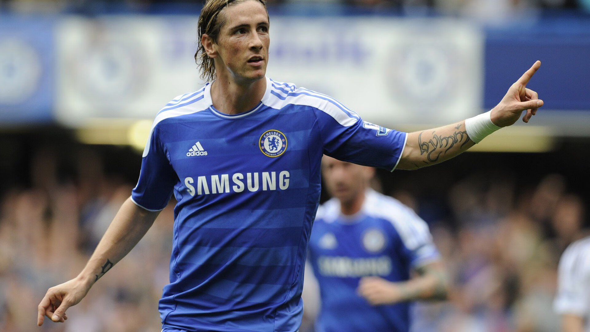 穆古鲁扎关键节点连败,加拿大队带队取胜!